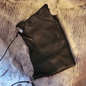 Coach ladies black leather crossbody bag